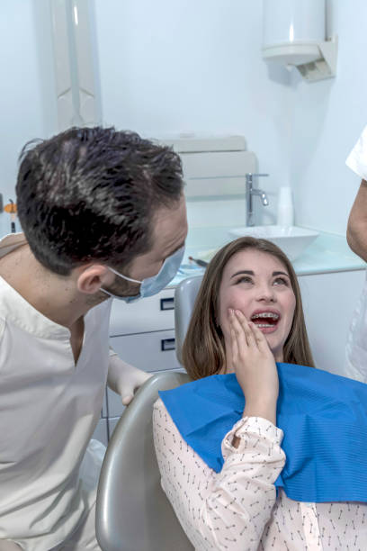 Best Emergency Broken Tooth Repair in Cypress Lake, FL